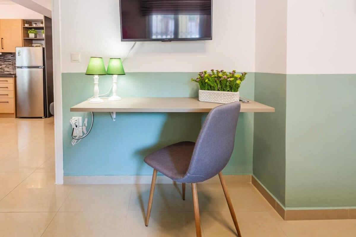 Kalamata Lime Studio - Cozy Gem With Private Parking 외부 사진