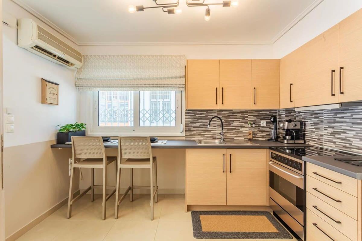 Kalamata Lime Studio - Cozy Gem With Private Parking 외부 사진