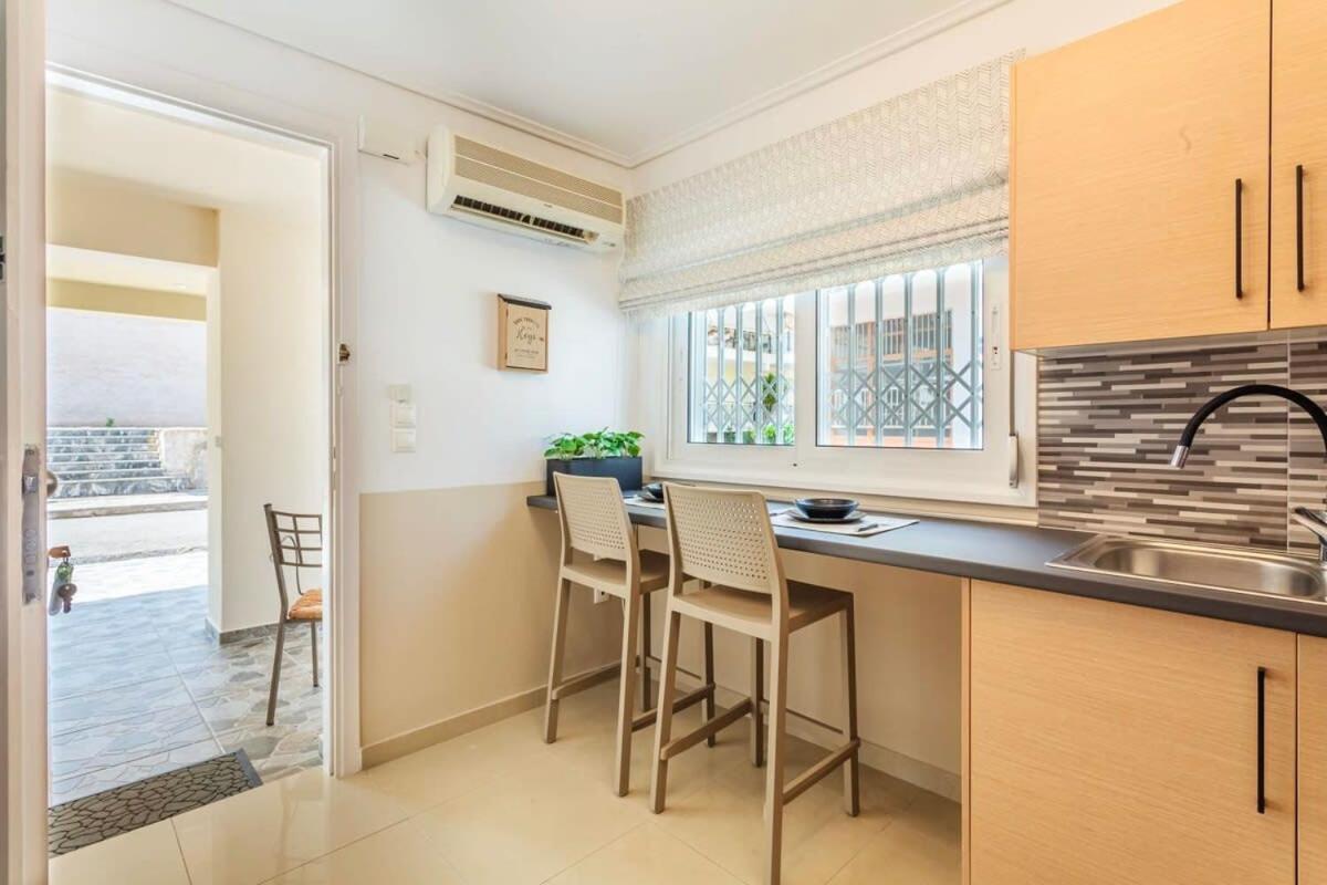 Kalamata Lime Studio - Cozy Gem With Private Parking 외부 사진