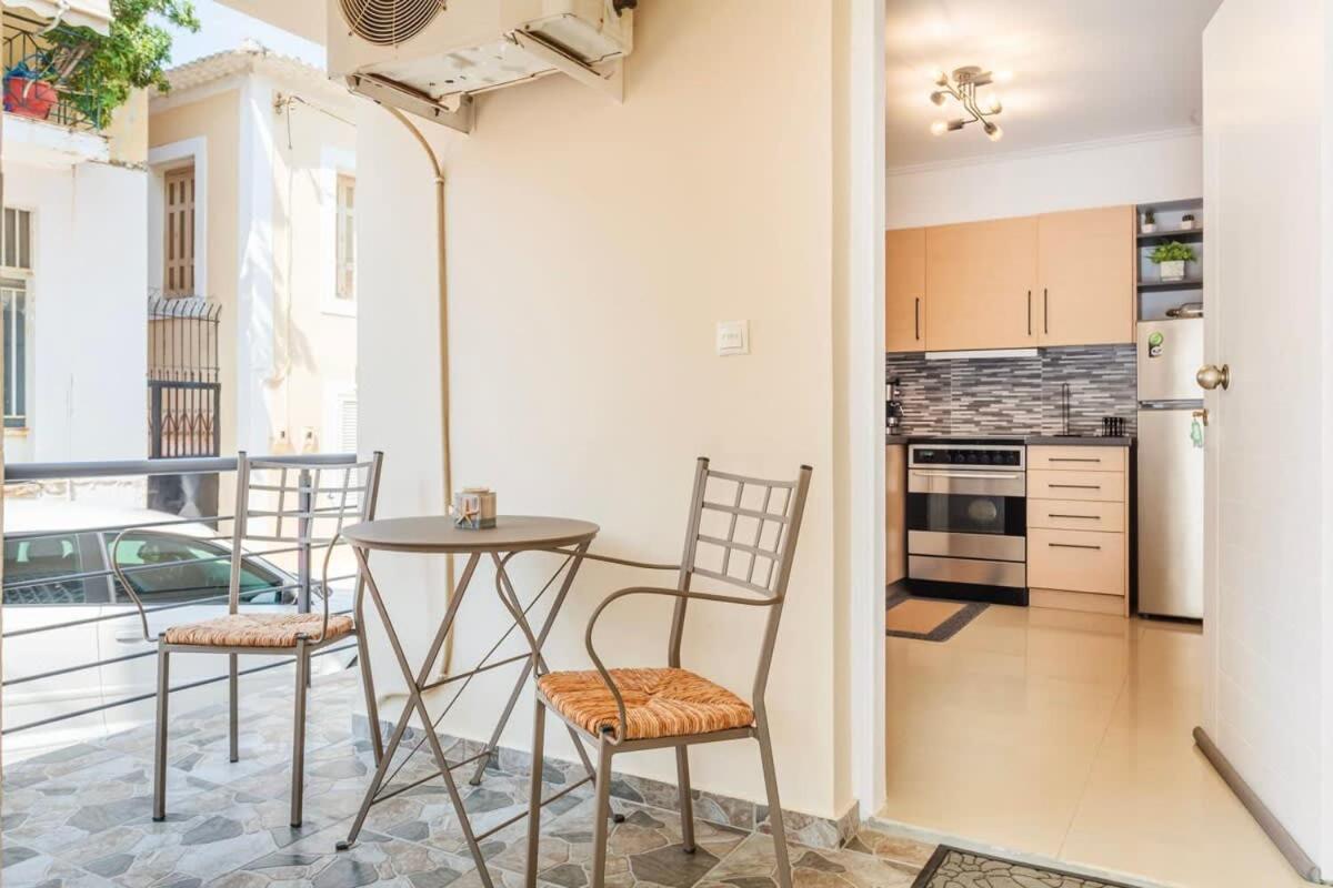 Kalamata Lime Studio - Cozy Gem With Private Parking 외부 사진